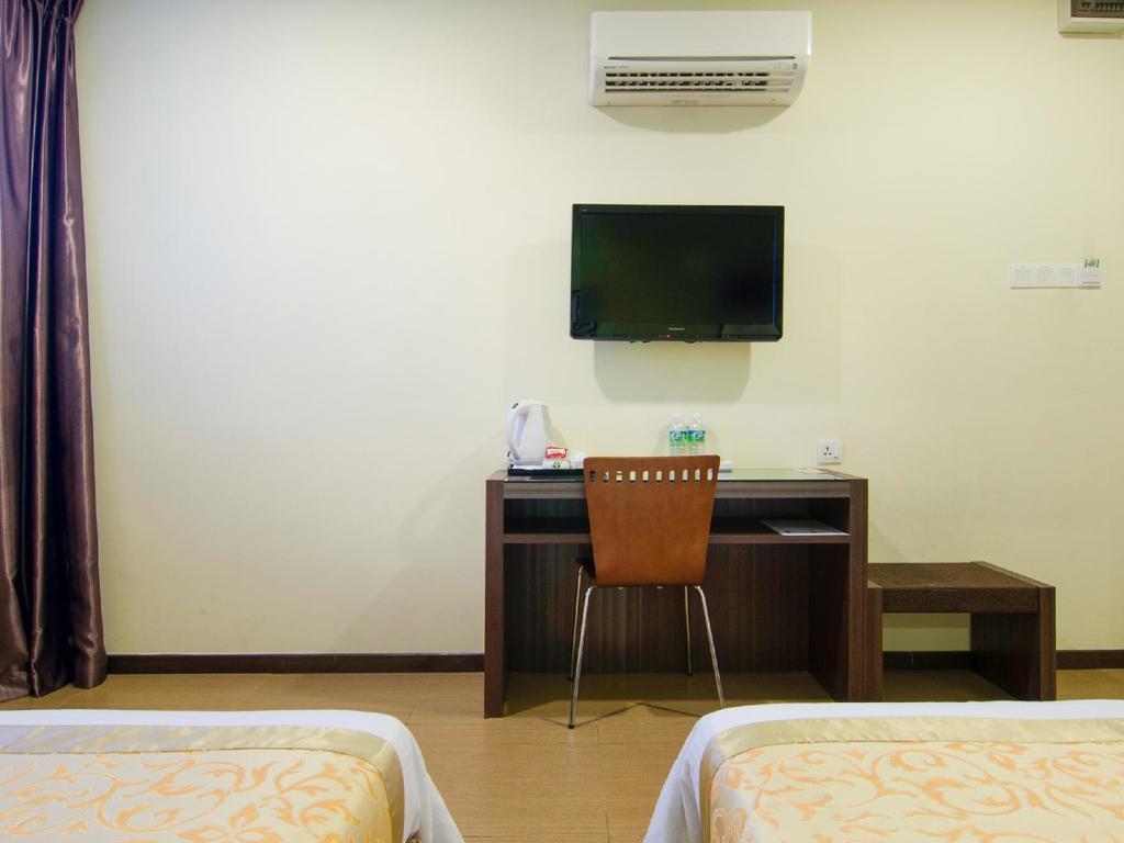 Eight Days Boutique Hotel - Mount Austin Johor Bahru Dış mekan fotoğraf