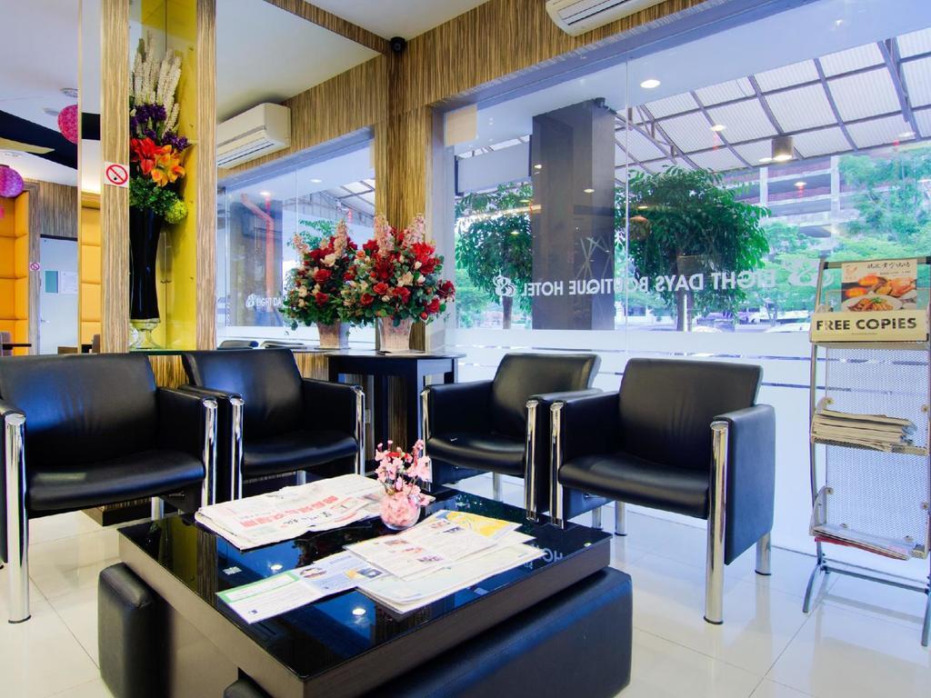 Eight Days Boutique Hotel - Mount Austin Johor Bahru Dış mekan fotoğraf