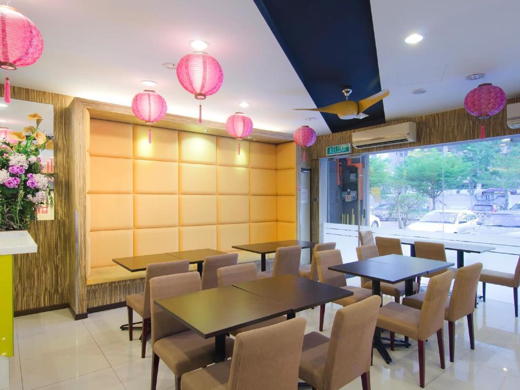 Eight Days Boutique Hotel - Mount Austin Johor Bahru Dış mekan fotoğraf