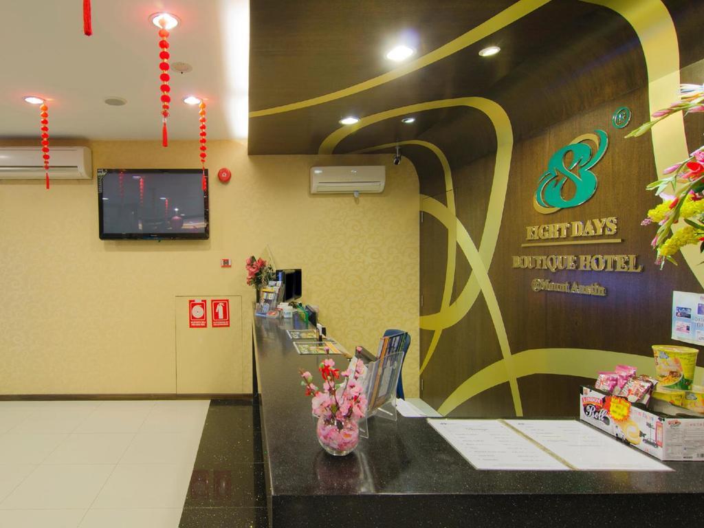Eight Days Boutique Hotel - Mount Austin Johor Bahru Dış mekan fotoğraf